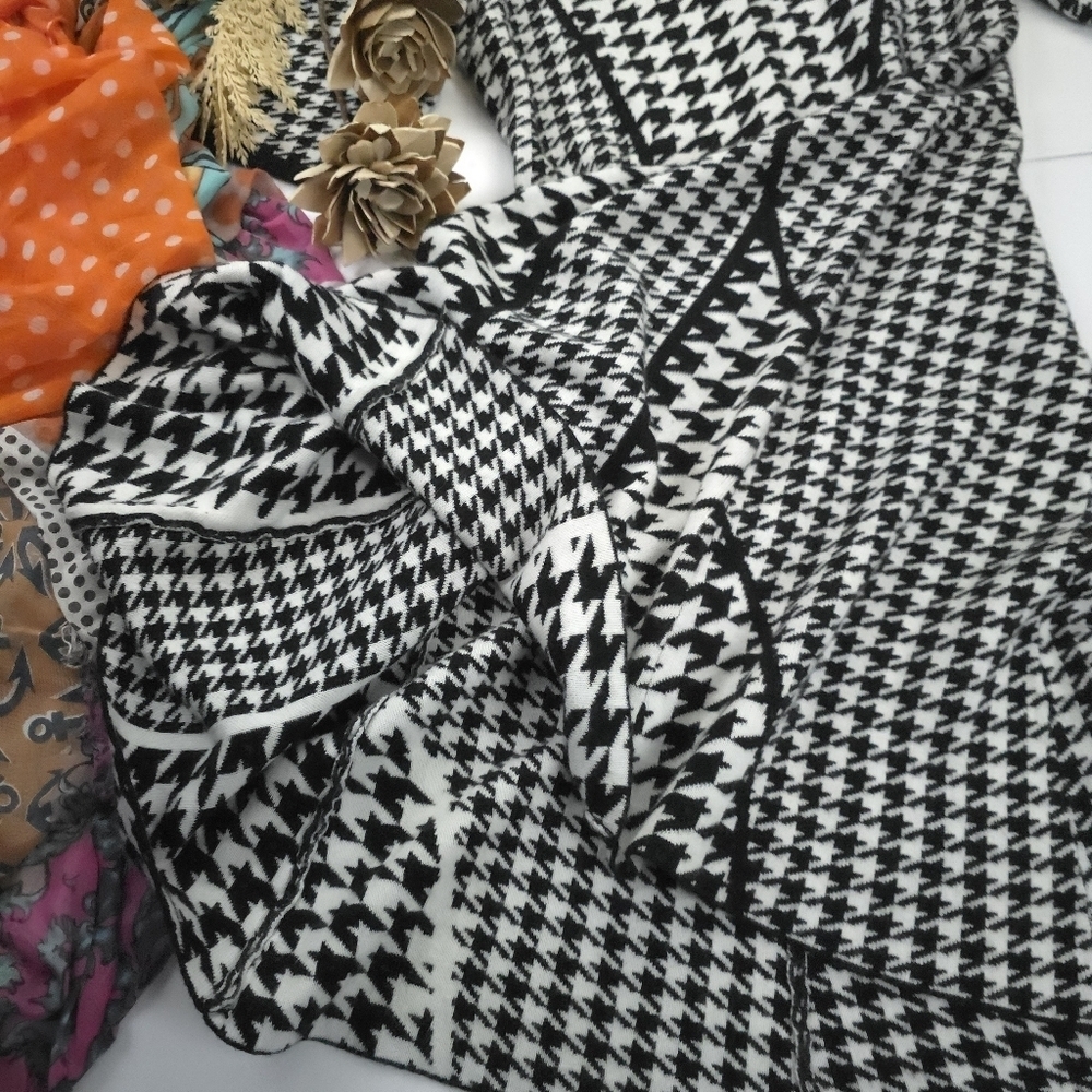 Sandra Darren Black and White Houndstooth Sweater Dress Sz L - Picture 3 of 12